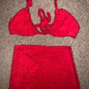 Red fur set